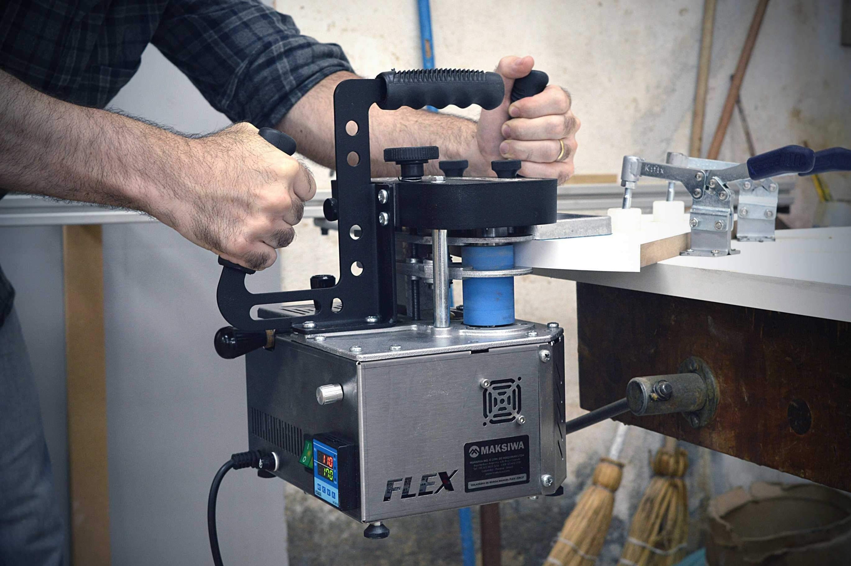 Portable Curved Edgebander 1 PHASE Manual Flex + Table — Capital Woods Machinery